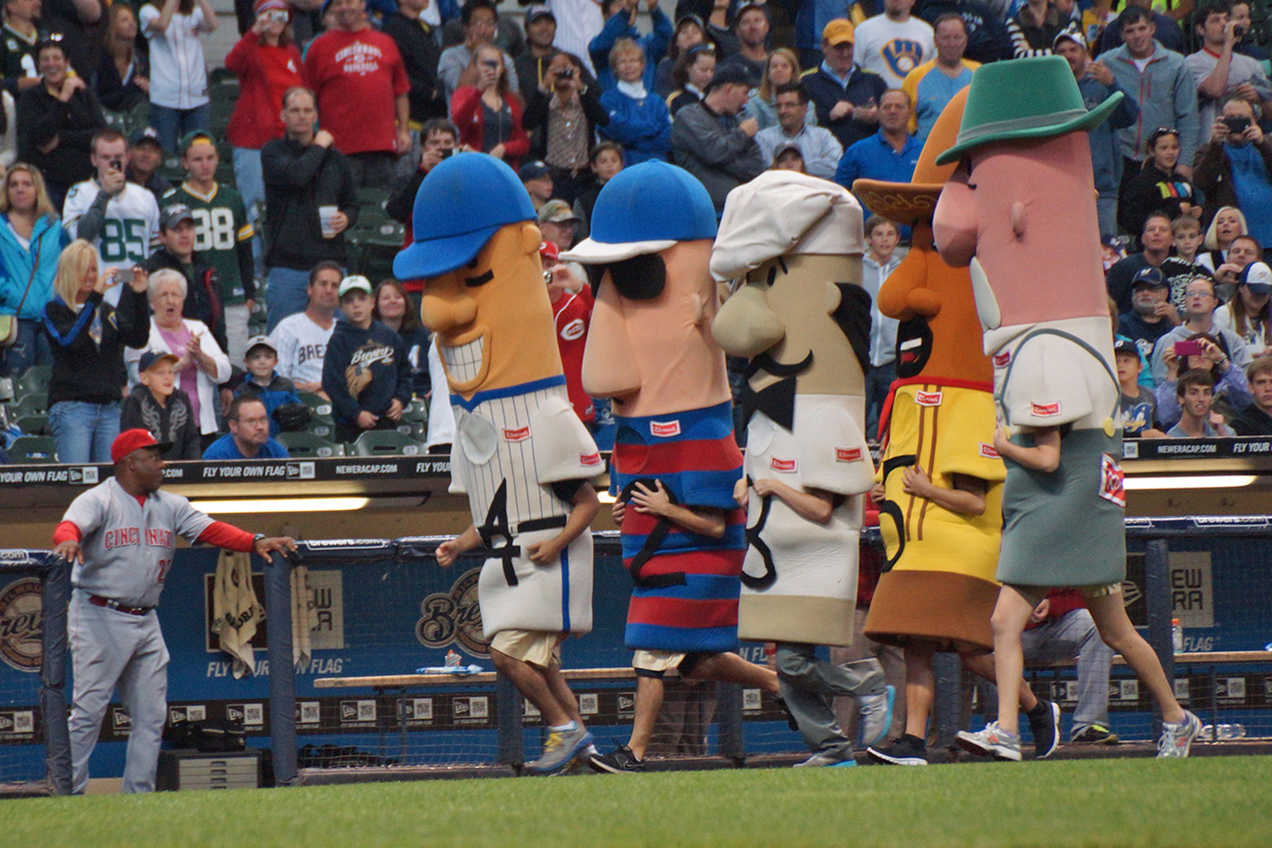 Milwaukee's sausages inspire other mascot races - Page 2 - ESPN