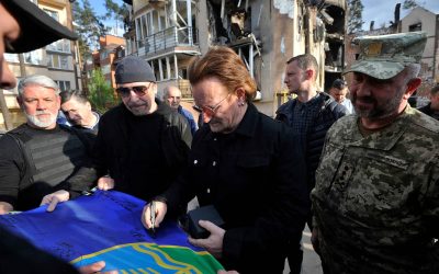 Members of legendary band U2 perform solidarity concert in Kyiv metro before visiting Irpin and Bucha