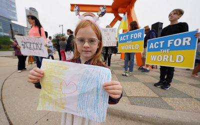 Six months of suffering: Ukrainian community in Milwaukee holds rally against Russia’s ongoing war