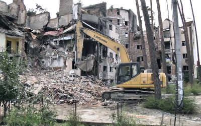 Irpin begins to dismantle and rebuild residential complex destroyed at start of Russia’s invasion