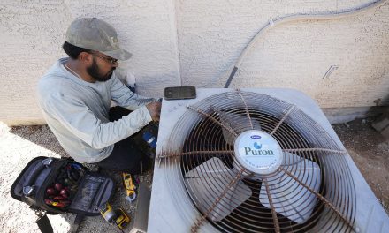 Heat deaths in mobile homes underscore energy inequity for people without air conditioning