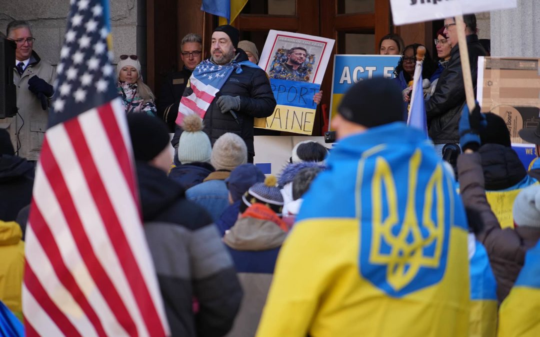 Milwaukee residents rally in outrage over Trump’s humiliation of Zelenskyy and betrayal of Ukraine