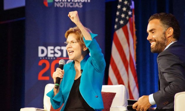 Presidential candidates Castro, Warren, Sanders, and O’Rourke visit Milwaukee for LULAC’s Town Hall