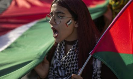 October 7 anniversary: Pro-Palestinian and pro-Israeli crowds rally in opposition across the world