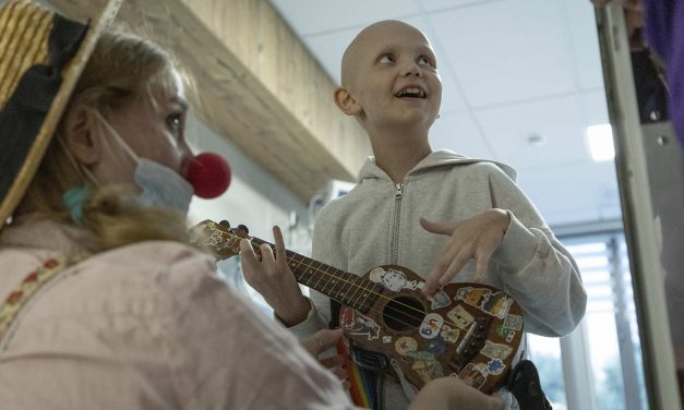 Ukrainian hospital clowns replace fear with joy for cancer patients who survived Russian missile strike